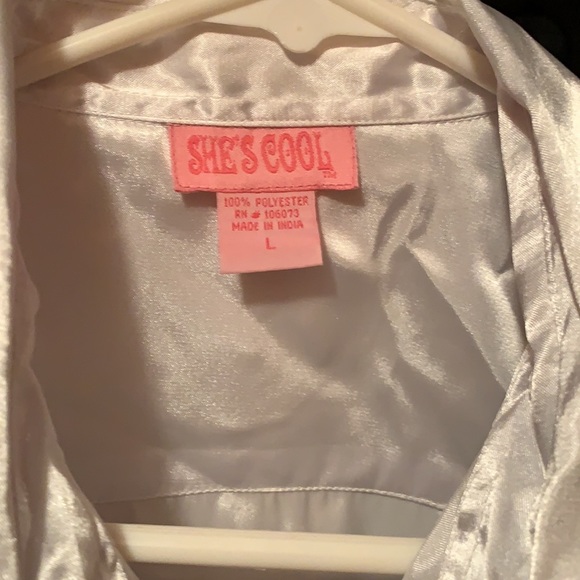 White Blouse - Picture 3 of 6